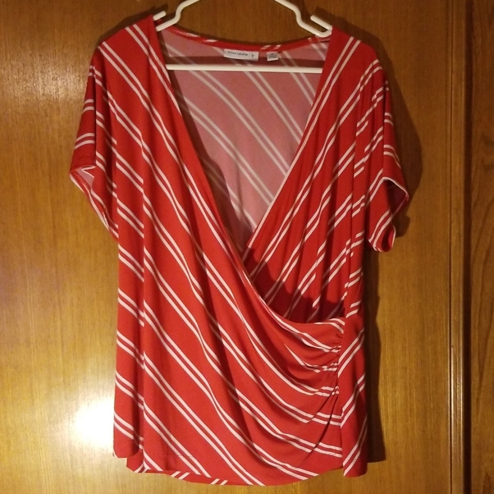 Susan Graver Liquid Knit surplice front top.
